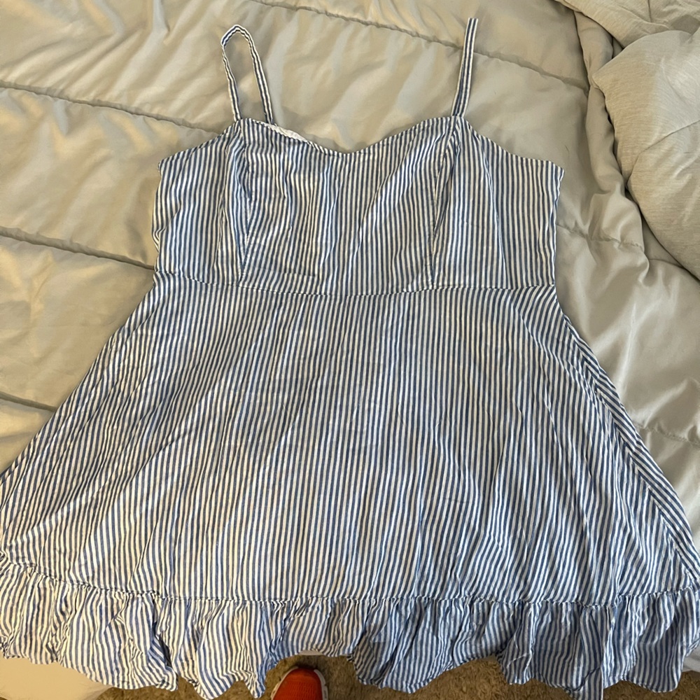 Lined Old Navy sundress. No stains, worn once